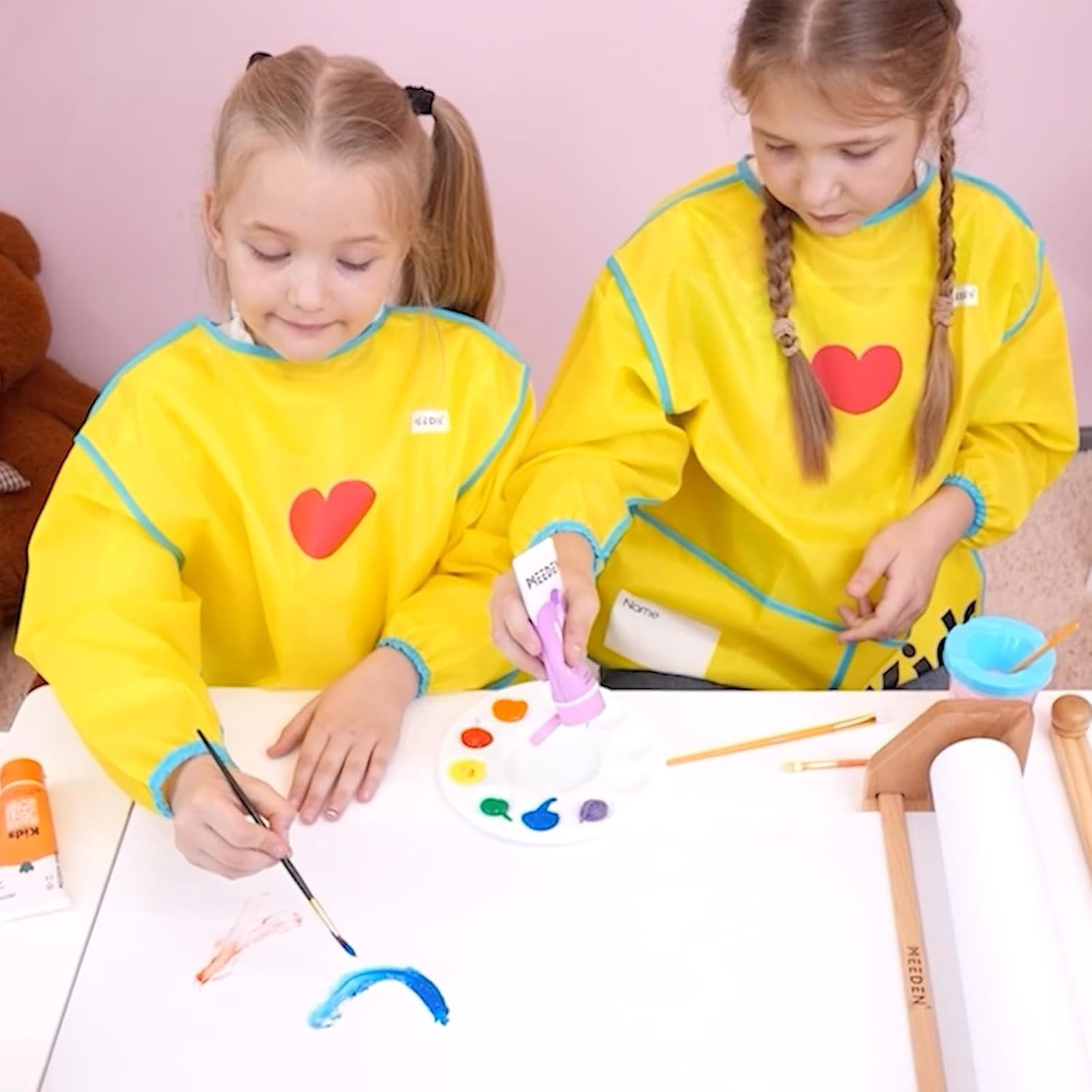 Wooden Paper Roll Easel for Kids: image 5