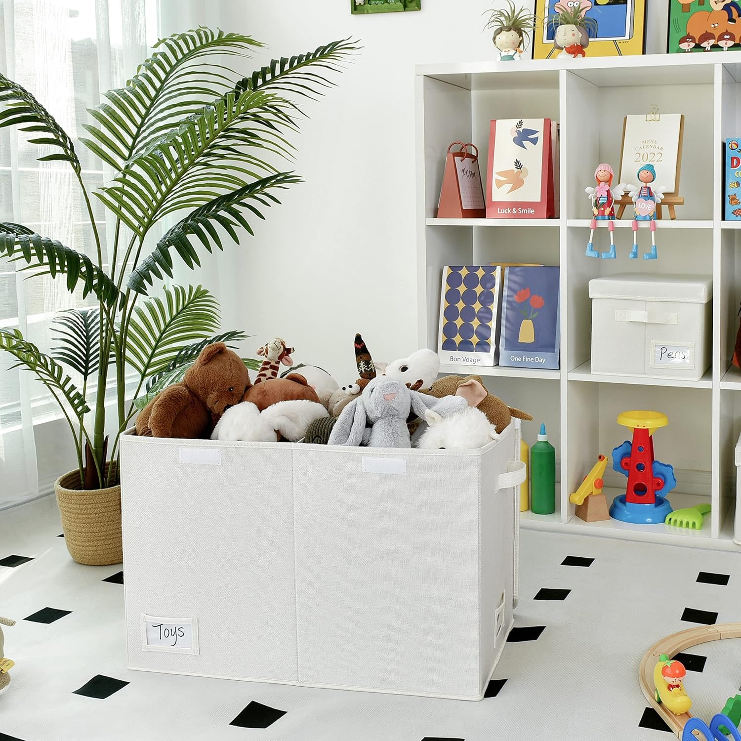 Large Toy Storage Box with Lid and Divider